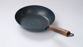 FUJITA KINZOKU 5/31 Lightweight Frying Pan, Collab with "FemTech and BEYOND" Fe: project (Supplementing Iron for Modern Women)